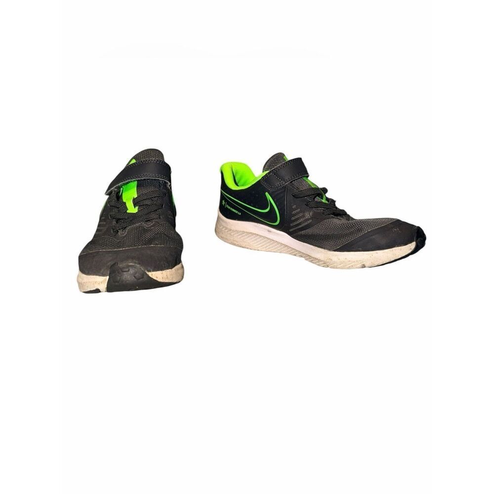 Nike Star Runner 2 PS Anthracite Electric Green Youth Size 2.5Y AT1801-004
